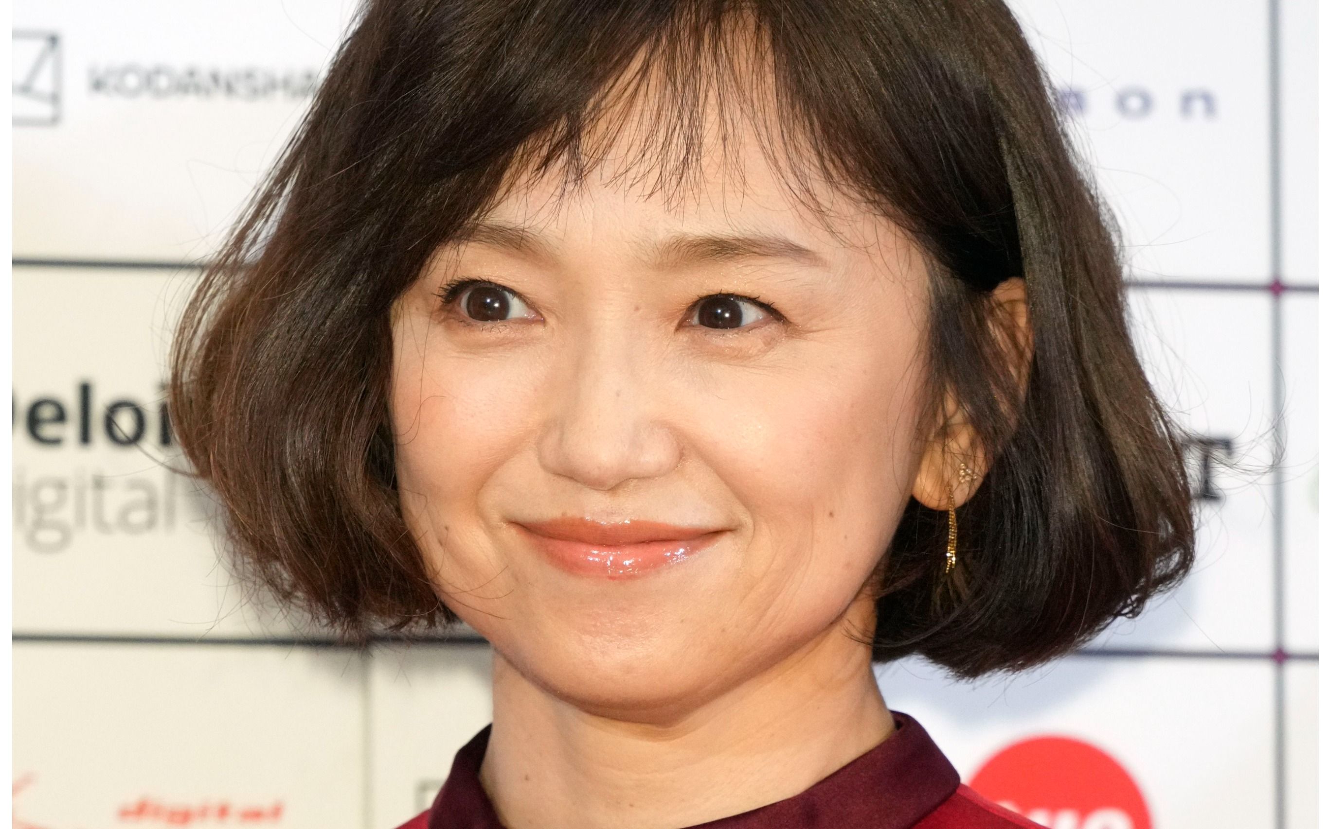 永作博美の現在の年齢に驚愕！奇跡の50代と称される美貌の全貌