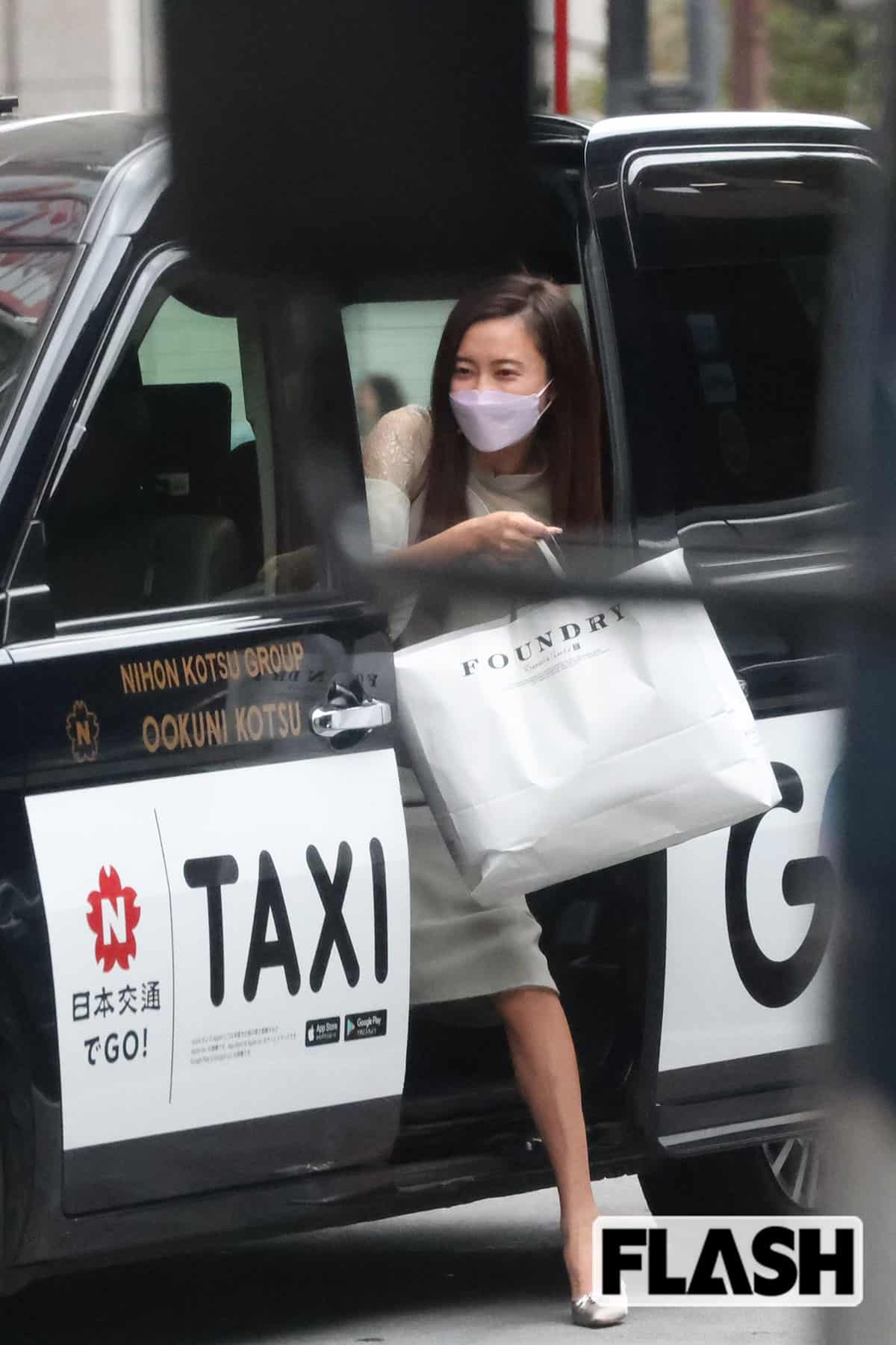 小島瑠璃子の救急搬送報道はなぜ？体調不良の真相と現在の容態を追跡