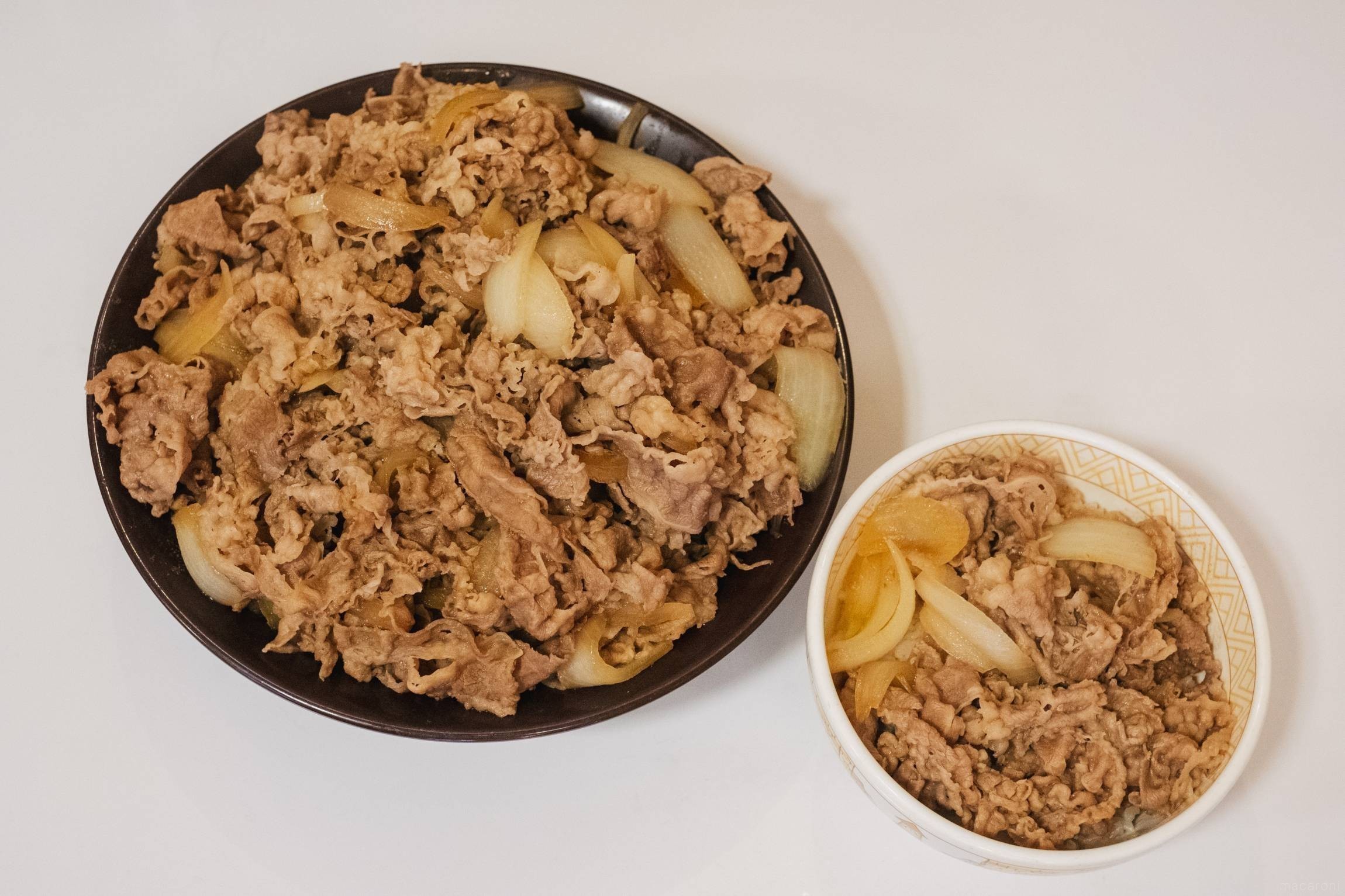 すき家キング牛丼は何人前？総重量1.2Kgの衝撃と完食の極意を解剖