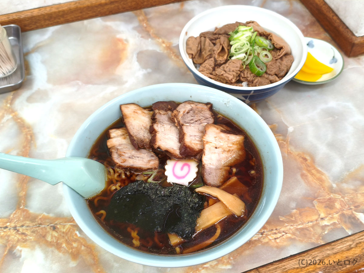 なぜみどりや食堂に人が並ぶのか？南アルプス市で愛される至高の味