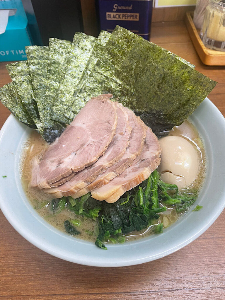 北千住の家系ラーメン激戦区！武蔵家の実力と深夜営業の真相解明