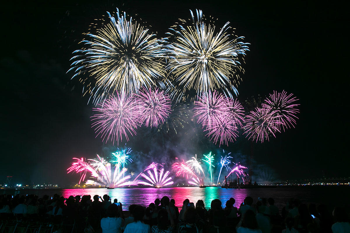 今日開催！横浜花火の緊急速報：打ち上げ時間と穴場スポットを公開