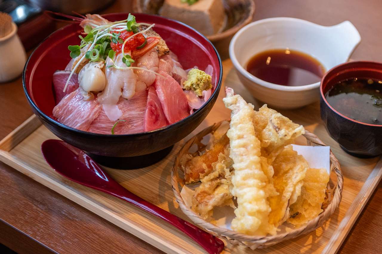 季のすけ食堂の人気の秘密とおすすめ定食・最新混雑状況を徹底調査
