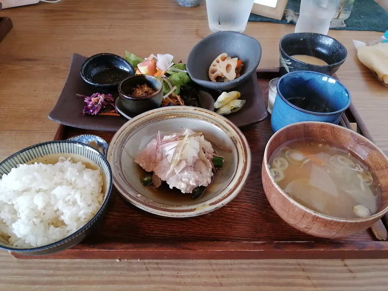 【2026年最新】西条の食が今、熱い！「名水うちぬき」が魅せる地産地消の絶品グルメ完全取材