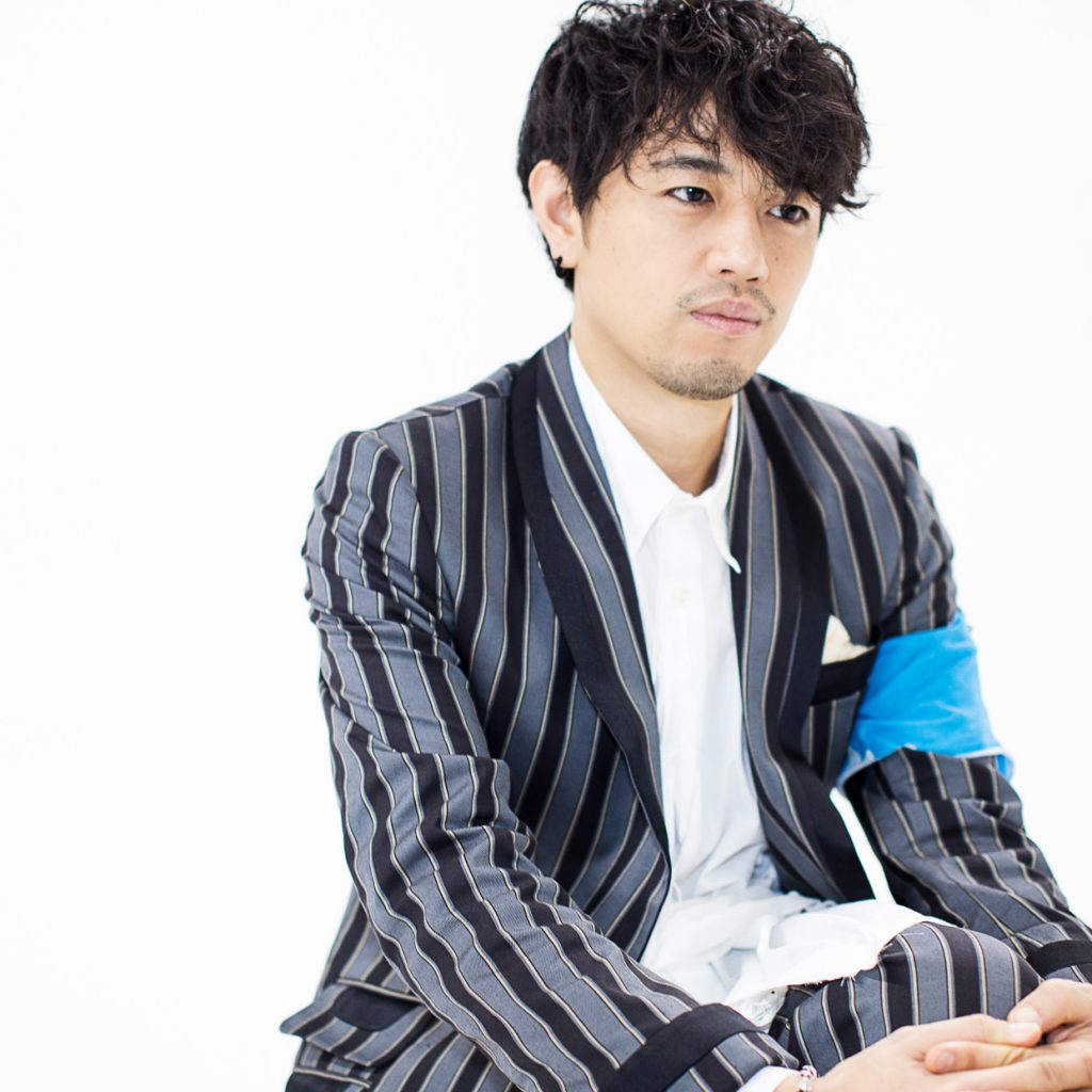 斎藤工のファッションと私服の真実｜パリコレ経歴から最新美学まで