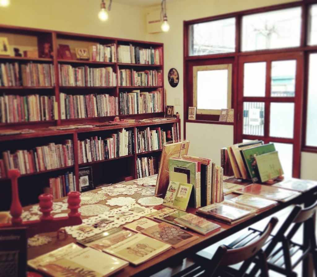 希少デザイン本の名店「古書 玉椿」秘蔵コレクターズ本の真実