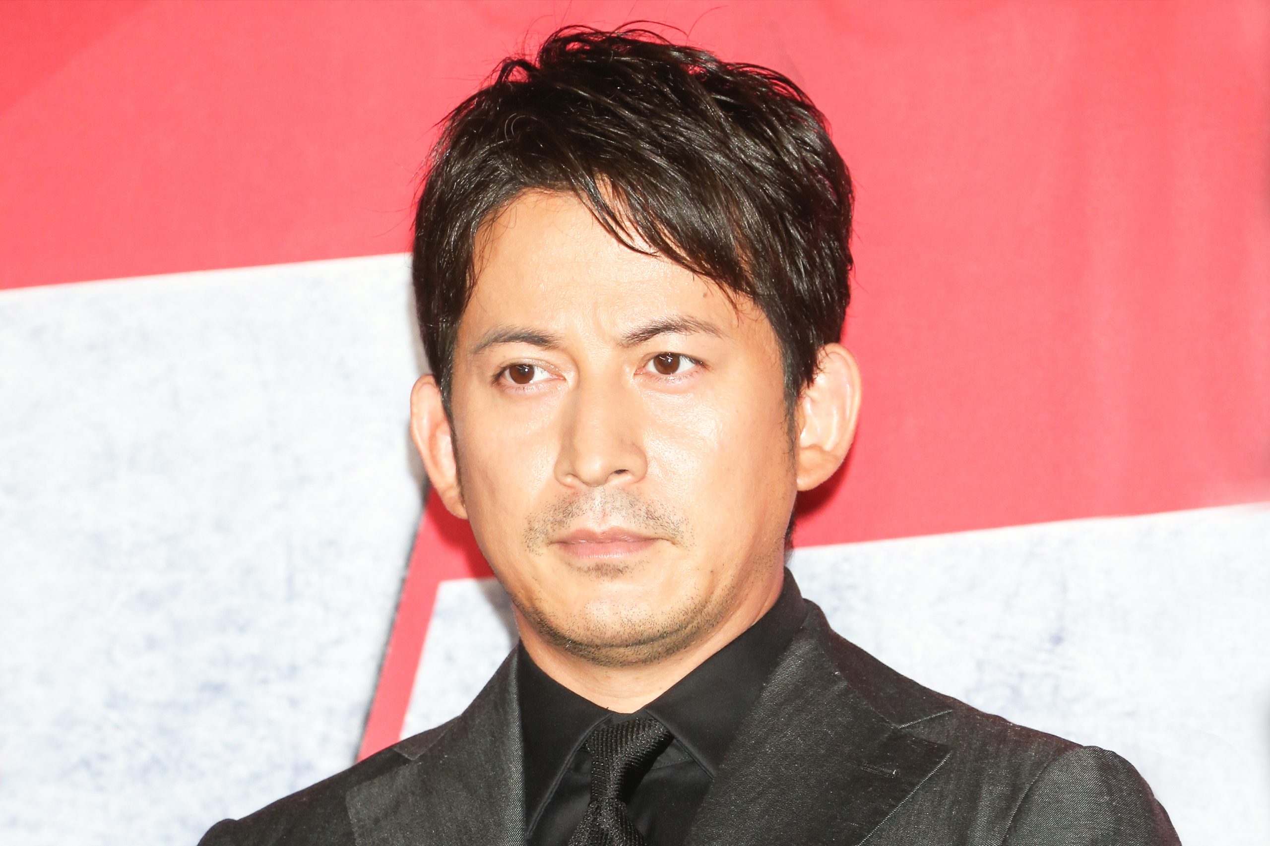 岡田准一の年齢は2026年最新で何歳？驚異の肉体美と独立後の現在