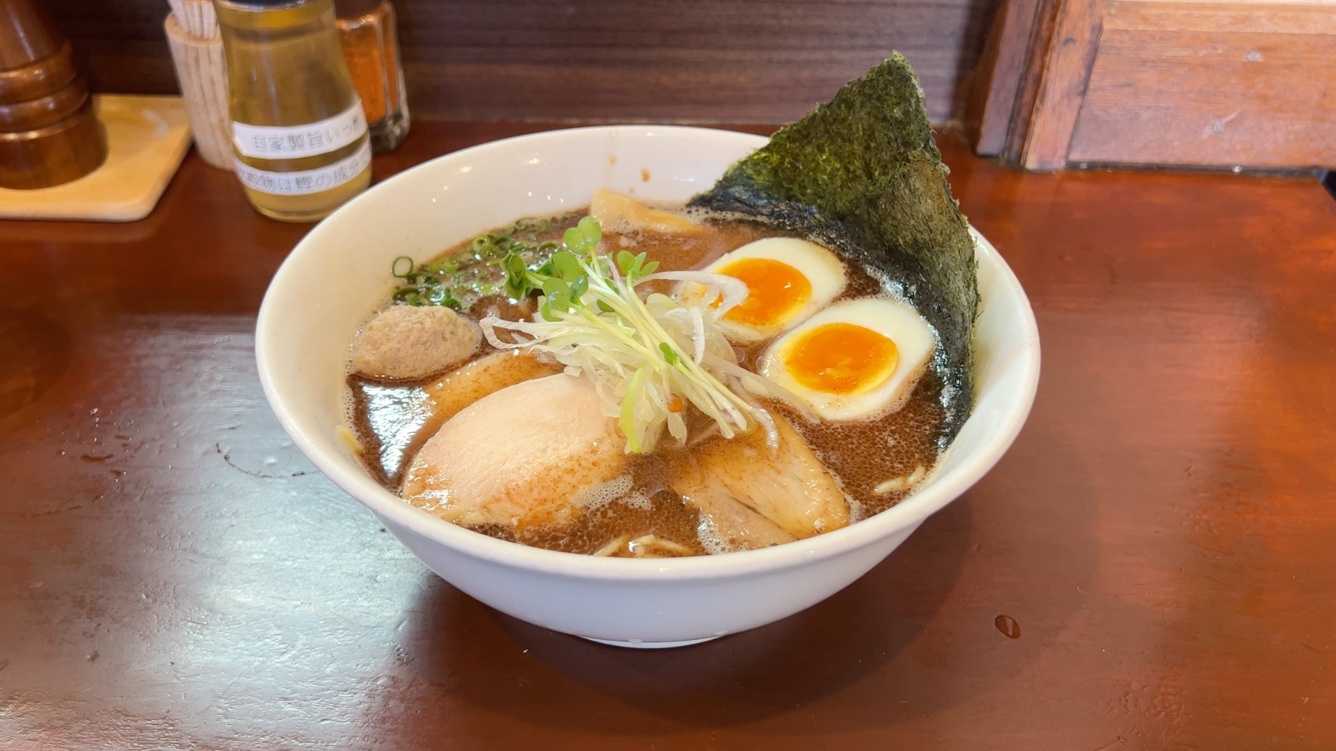 仙台の行列店「麺屋くまがい」徹底解剖！濃厚鶏白湯の魅力と混雑攻略法