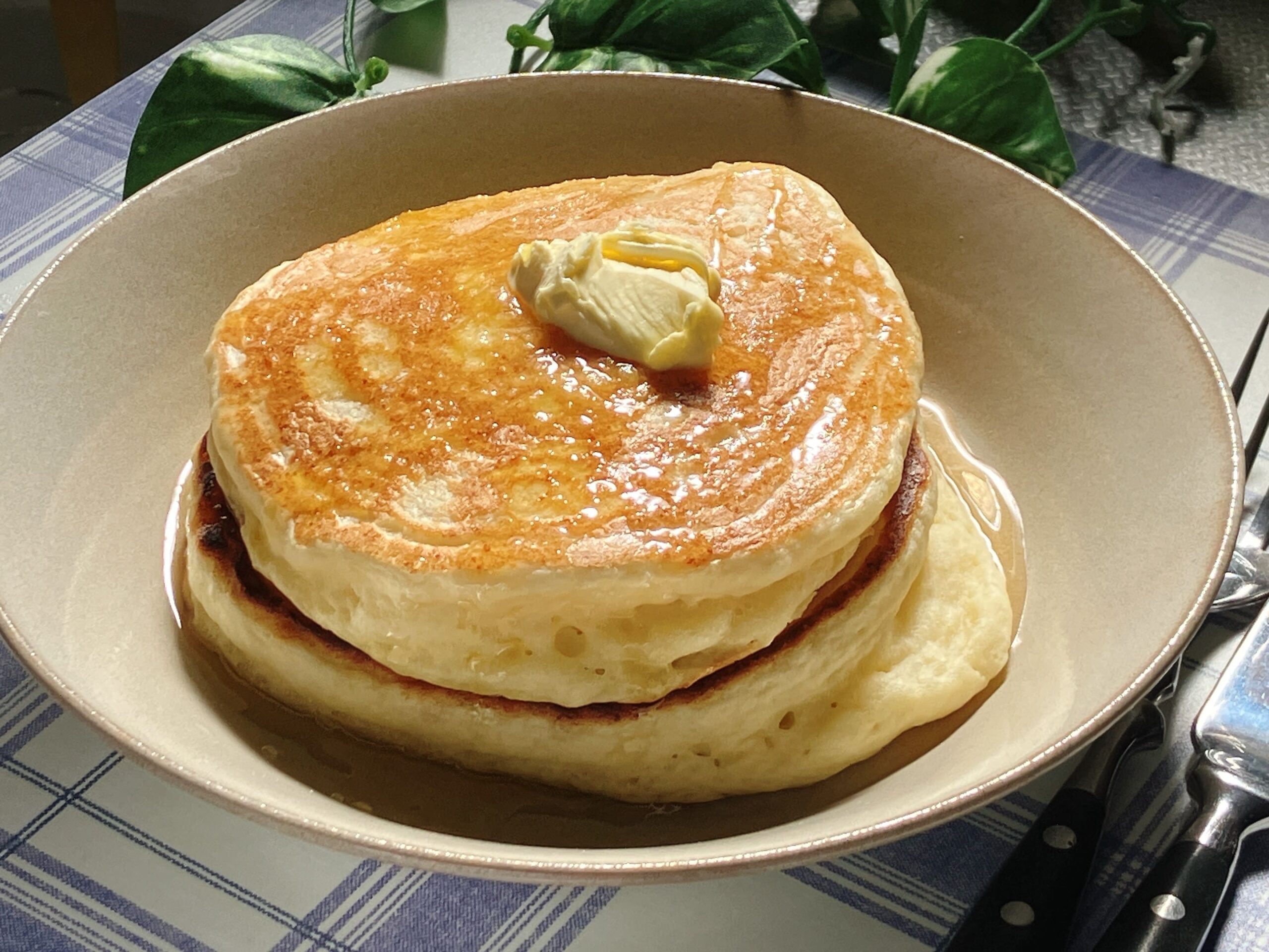 卵なしホットケーキは膨らまない？プロ直伝のふわふわ黄金比と科学