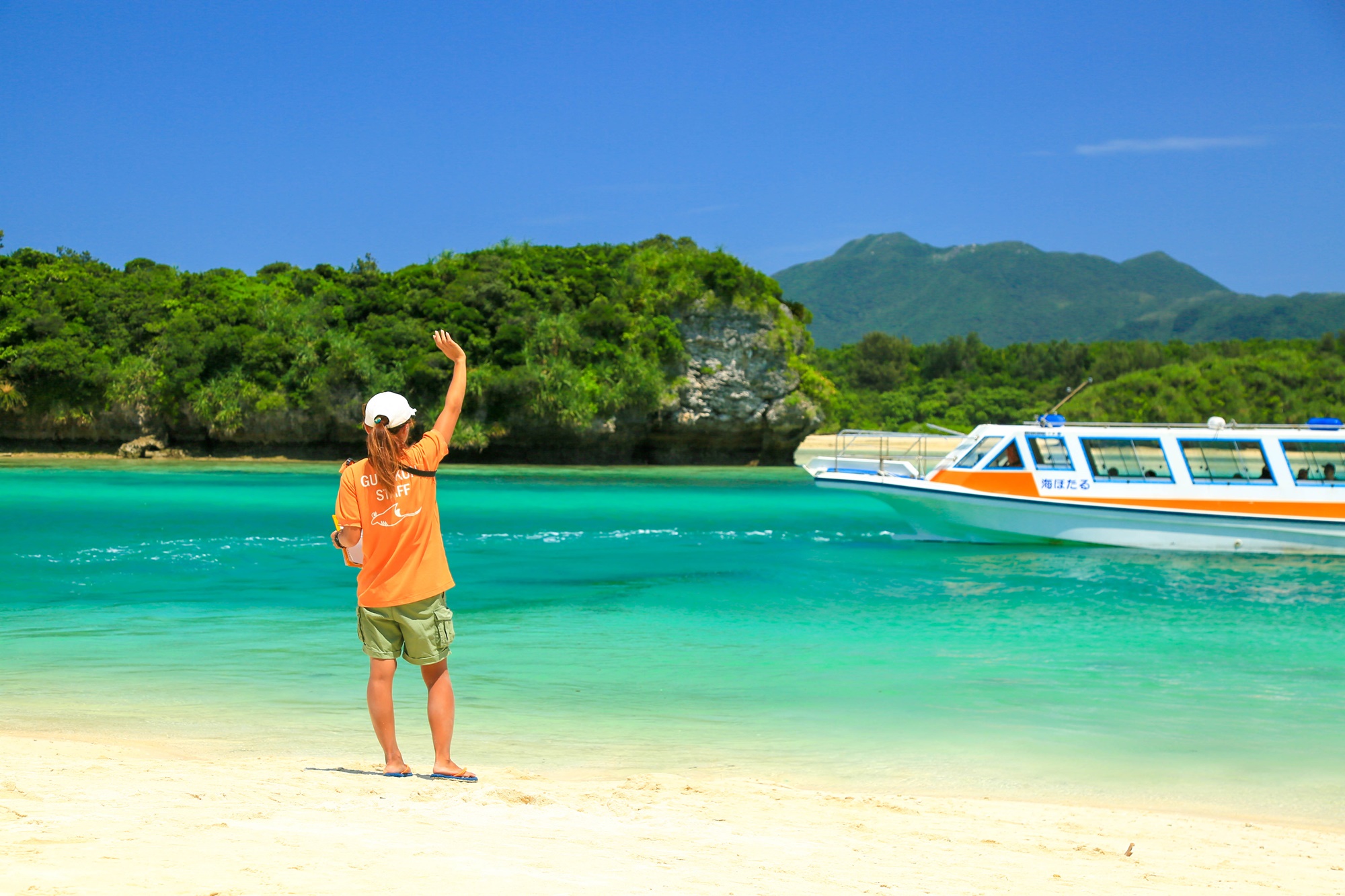川平湾グラスボート2026徹底攻略｜満潮干潮の罠と賢い予約術