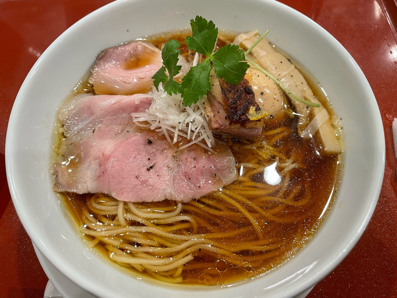 梅田ラーメン激戦区攻略！行列店から隠れ家まで絶品スープを解剖