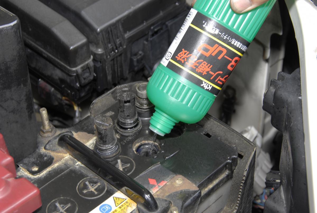 バッテリー液補充で水道水は絶対Ng？寿命を縮める罠と正しい補充手順