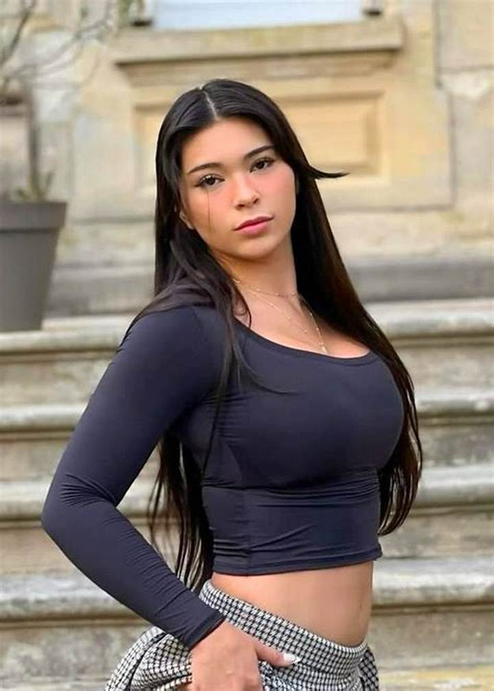 Aishah Sofey Onlyfans Leak: What We Know, Risks, and How to Stay Safe