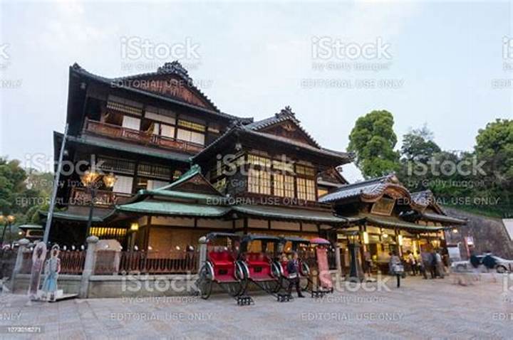 愛媛・道後温泉の二面性：歴史と革新が交差する松山の聖地