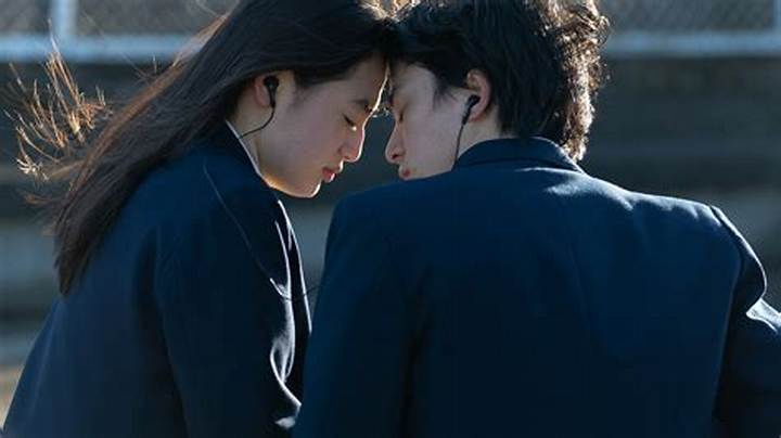 向井理×国仲涼子「キスシーン」—噂の真相と注目される理由を整理
