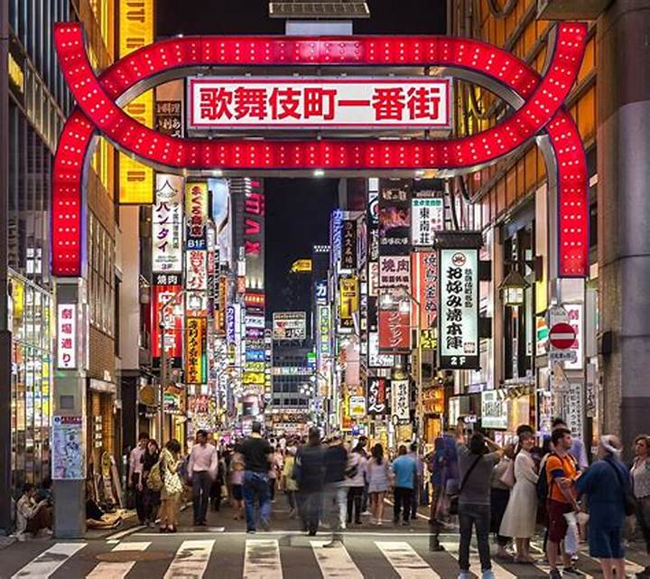 新宿ラフレシア 女装：聖地と言われる理由と、初心者でも楽しめる完全ガイド